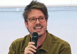 Fábio Porchat pede para Grupo Revelação cantar em seu casamento e brinca: <i>Eu pago em post</i>