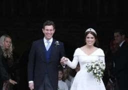 Princesa Eugenie revela nome da filha e encanta com novos registros da bebê