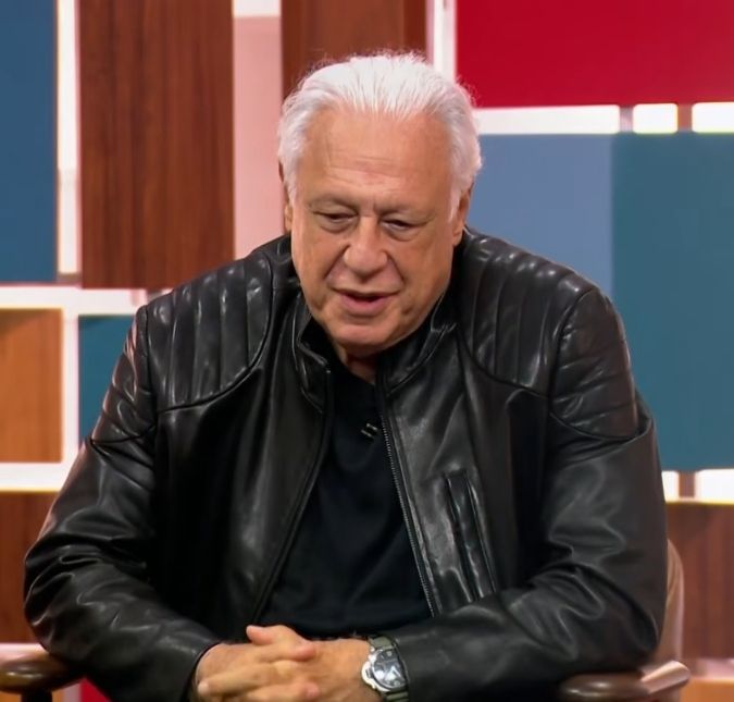 Antônio Fagundes relembra situação inusitada no velório da mãe: <i>- Fomos para uma churrascaria</i>