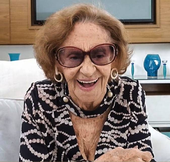 Família de Laura Cardoso convida público para missa de sétimo dia da atriz