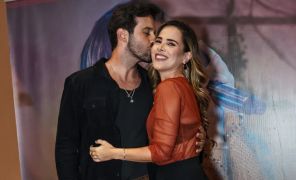 Wanessa Camargo é prestigiada por namorado, familiares e amigos em lançamento musical