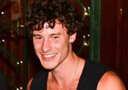 Quase um brasileiro nato! Veja as vezes que Shawn Mendes surgiu falando português