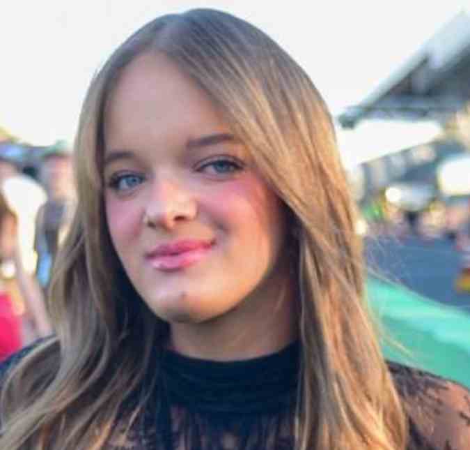 Rafa Justus, Sabrina Sato, Bruna Marquezine... Se inspire nas famosas para montar <I>looks</i> corais para festas