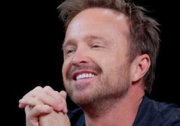 No dia do aniversário, Aaron Paul vira alvo de boatos de morte na <i>web</i>; entenda