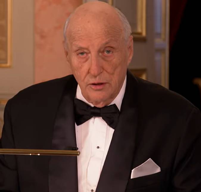 Rei Harald V da Noruega morre aos 89 anos de idade; Rei Charles III lamenta