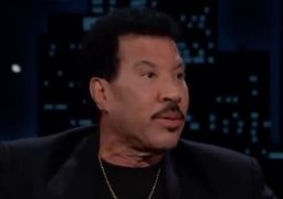 Lionel Richie recebe alta hospitalar após três dias de internação, diz revista