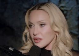 Madonna surpreende a <i>web</i> com visual rejuvenescido em novas fotos publicadas