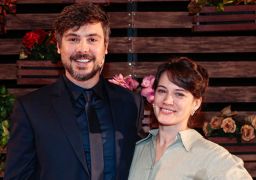 Discreto, Sérgio Guizé se derrete por Bianca Bin no dia do aniversário: <i>Queria dizer o quanto te amo</i>
