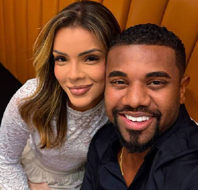 Davi Brito posa com traje escolhido para o casamento com Emilly Araújo; veja o look!