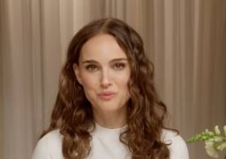 Nasce terceiro filho de Natalie Portman; primeiro do relacionamento com Tanguy Destable