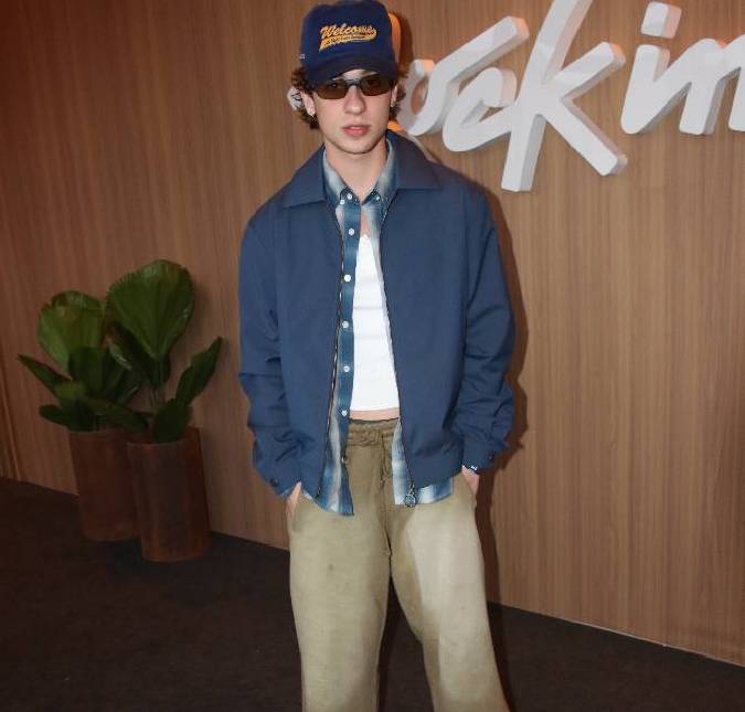 Solteiro, Juliano Floss chega ao <i>Rock In Rio</i> e mostra o <i>look</i> escolhido para o evento