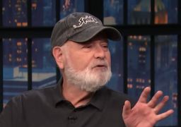 Nove meses após morte, Rob Reiner ganha <i>Emmy</i> póstumo por atuação em <i>The Bear</i>