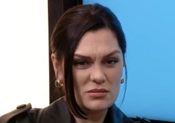 Jessie J anuncia afastamento das redes para passar por segunda cirurgia de reconstrução de mama