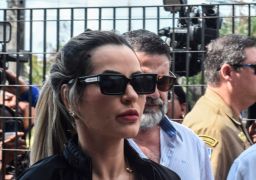 Deolane Bezerra escreve carta para a mãe de dentro da prisão: <i>Preciso da sua sabedoria</i>