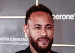 Neymar Jr. compartilha reflexão sobre recuperação e foco: <i>Tudo passa</i>