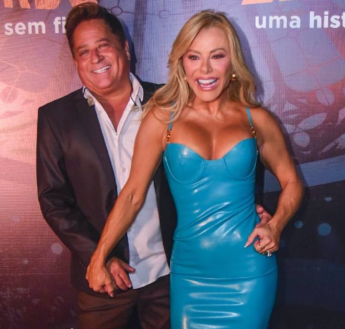 Poliana Rocha diz que não se sente no direito de falar da ausência de Leonardo na festa de José Leonardo