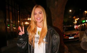 Usando camisa do Real Madrid, Virginia Fonseca é flagrada deixando salão de beleza durante a madrugada