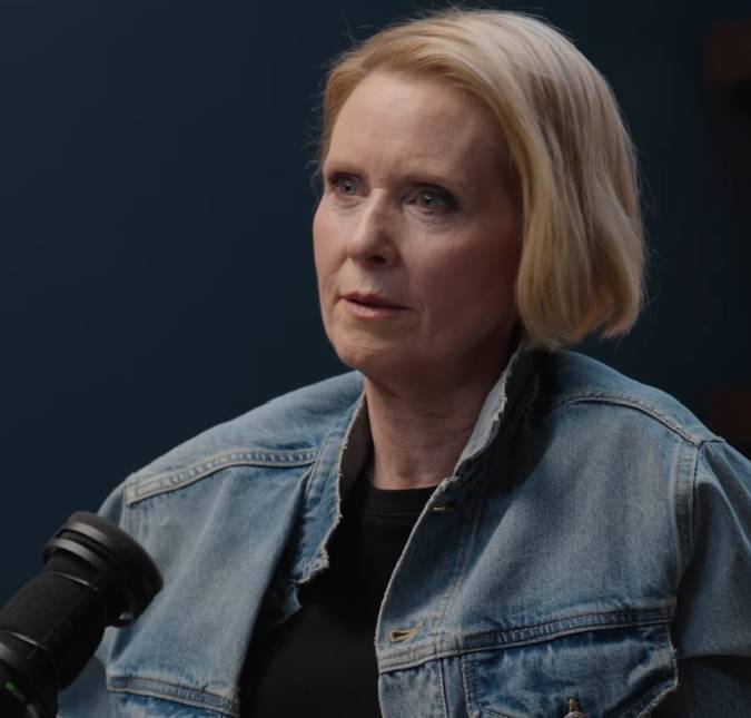 Cynthia Nixon revela que um terço de seu armário é composto por roupas que guardou de <i>Sex and the City</i>