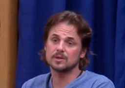 Daniel Erthal tenta se desculpar com Ana Bruna após discussão e gera clima tenso em <i>A Fazenda 18</i>