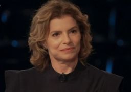 Débora Bloch revela conselho que recebeu do pai para lidar com a fama: <i> Não devia acreditar</i>