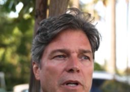 Erik Marmo revela como escapou do incêndio que destruiu sua casa e diz que ainda não tem onde ficar: - <i>A gente vai ter que criar memórias em outro lugar</i>