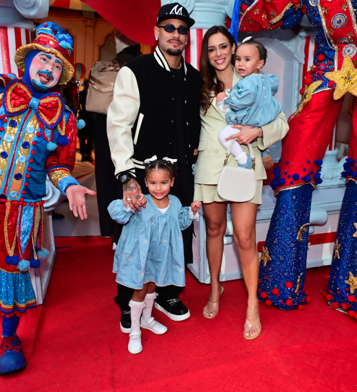 Mavie sorridente e Mel assustada ao lado de Neymar Jr. e Bruna Biancardi roubam a cena em festa do filho de Thiaguinho. Veja os famosos que estiveram no aniversário
