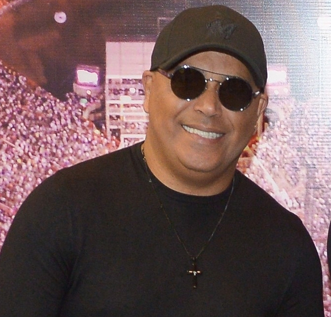 Helicóptero do cantor Rick, da dupla com Renner, é encontrado; não há sobreviventes