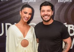 Murilo Huff e Gabriela Versiani celebram noivado com festa em Goiânia