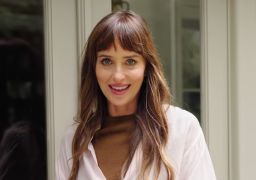 Dakota Johnson estrela novo clipe de Taylor Swift em meio a rumores de romance com Machine Gun Kelly