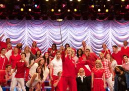 Após onze anos, <i>Glee</i> ganha novo roteiro para retorno às telas com elenco original