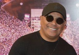 Vídeos do último <i>show</i> de Rick ao lado de Renner comovem fãs