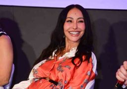 Grávida, Sabrina Sato vai à França para acompanhar o <i>Paris Fashion Week</i> 2026