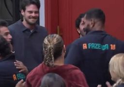 Rikardo vence a <i>Prova de Fogo</i> e garante o <i>Lampião dos Poderes</i> em <i>A Fazenda 18</i>