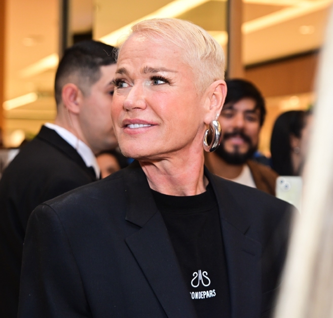 Xuxa Meneghel revela emoção ao reencontrar fãs na turnê <i>O Último Voo da Nave</i>