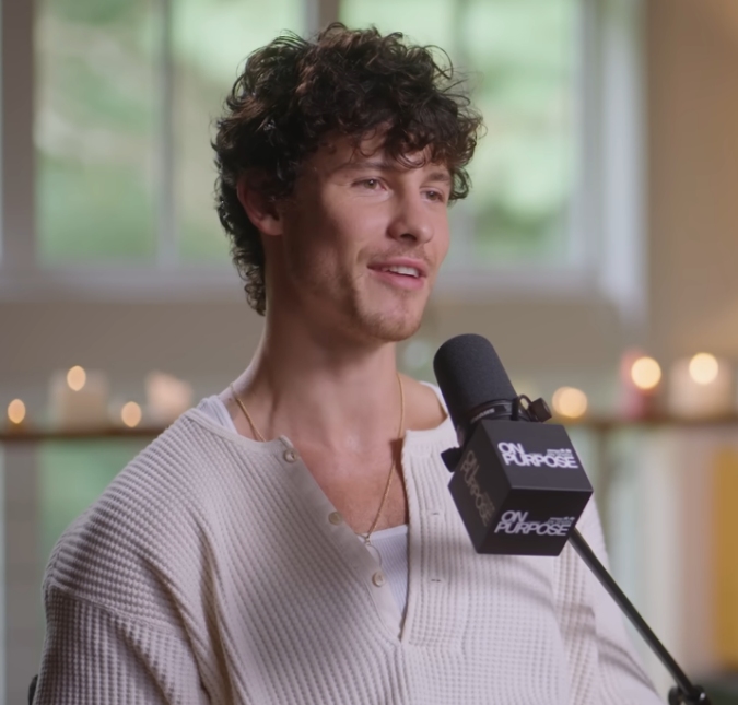 Irmã de Shawn Mendes abre álbum de viagem ao lado de Bruna Marquezine e cantor: <i>Te amo muito</i>