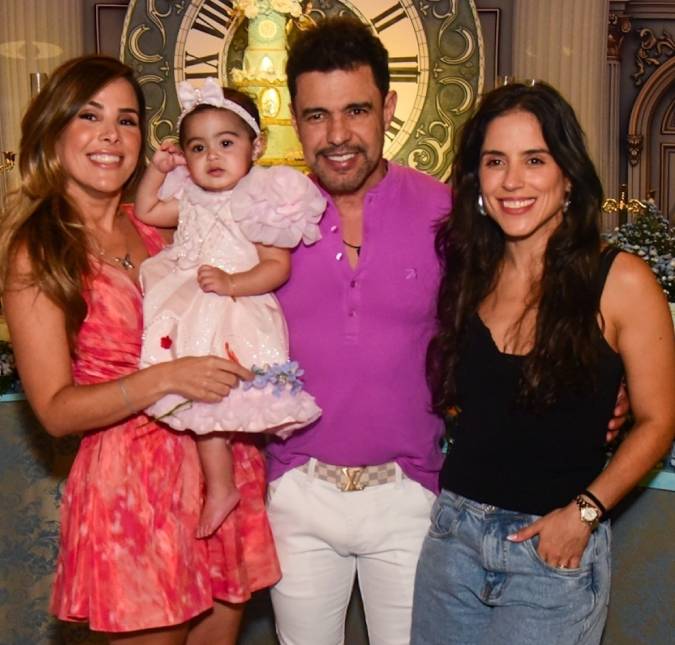 Com um aninho, filha caçula de Zezé Di Camargo protagoniza momento fofo ao cantar <i>Menina Veneno</i>. Assista!