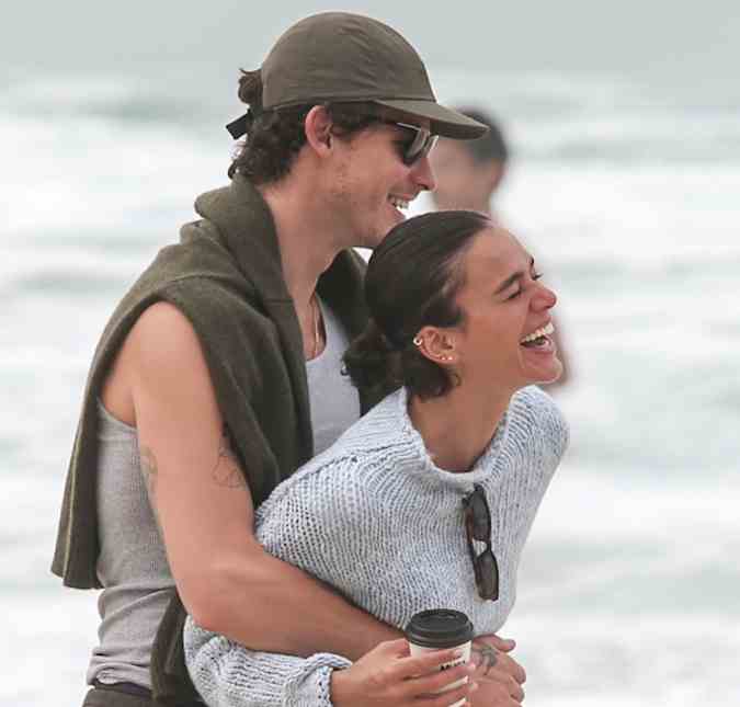 O casal do momento! Entenda a história entre Bruna Marquezine e Shawn Mendes