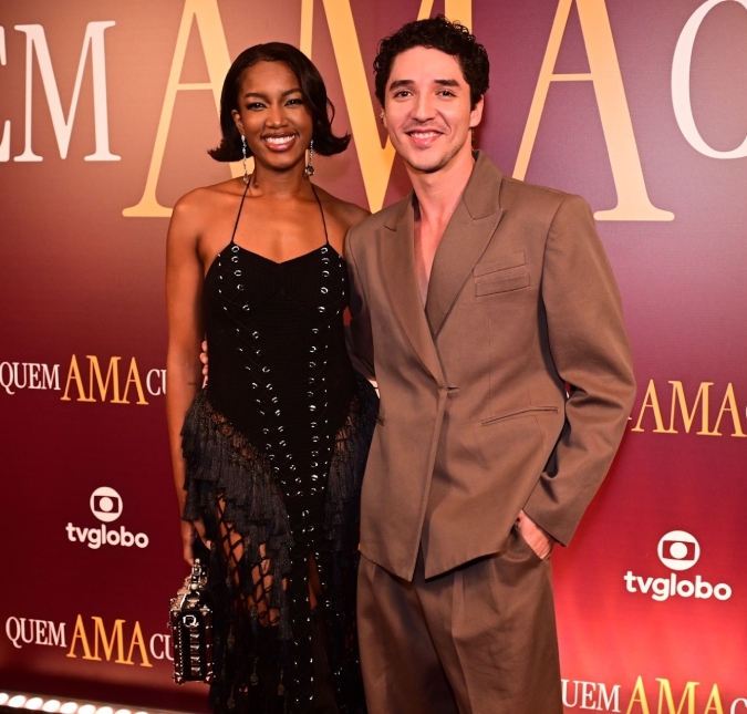 João Vitor Silva abre o coração sobre namoro com cantora IZA: <i>Achamos importante preservar aquilo que é nosso</i>