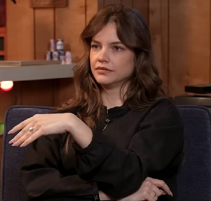 Barbara Palvin compartilha primeiras fotos com a filha, fruto do casamento com Dylan Sprouse