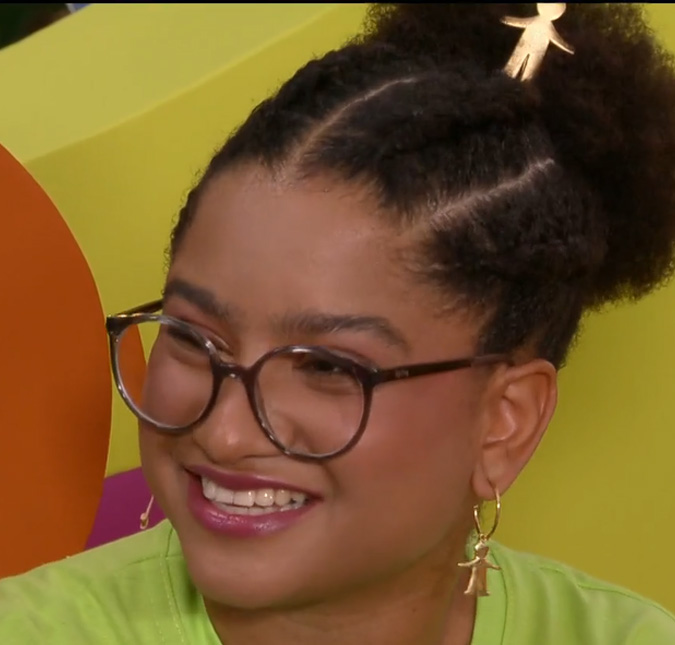 Milena recorda história de vida ao falar do convite para apresentar edição especial da <i>TV Globinho</i>