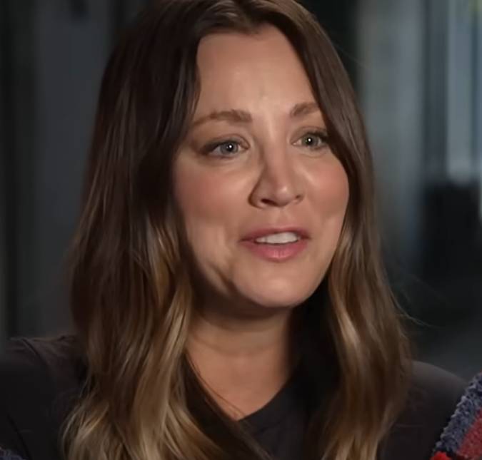 Kaley Cuoco dá à luz segunda filha e compartilha: <i>Família oficialmente completa</i>
