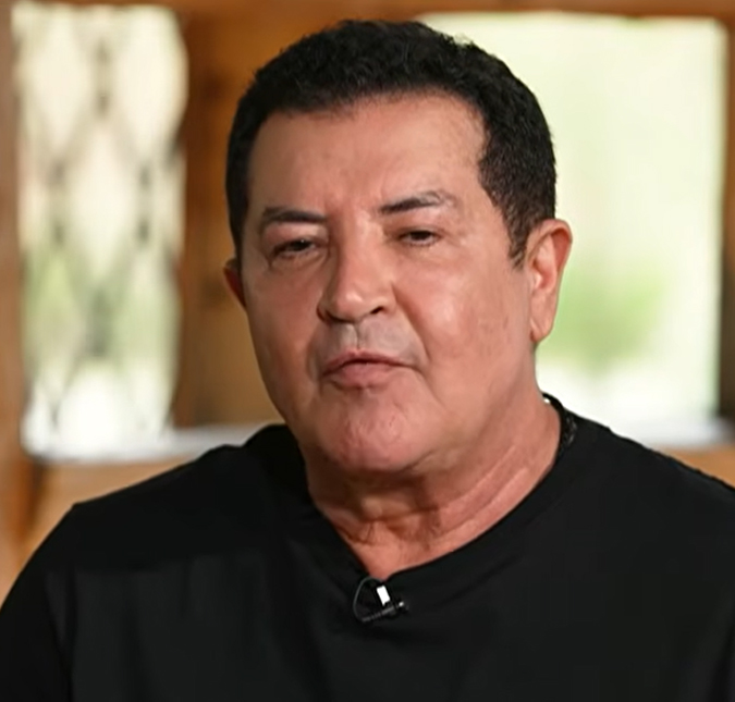 Aos 71 anos de idade, Beto Barbosa passa por cirurgia plástica no rosto: <i>Cuidar de nós é uma forma de celebrar a vida</i>